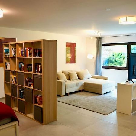 Helle Kellerwohnung Im Gruenen Mit Sauna Köln Ngoại thất bức ảnh