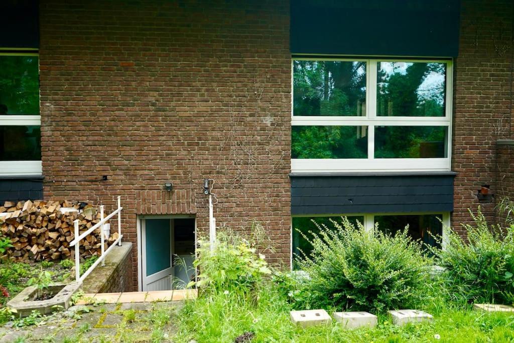 Helle Kellerwohnung Im Gruenen Mit Sauna Köln Ngoại thất bức ảnh